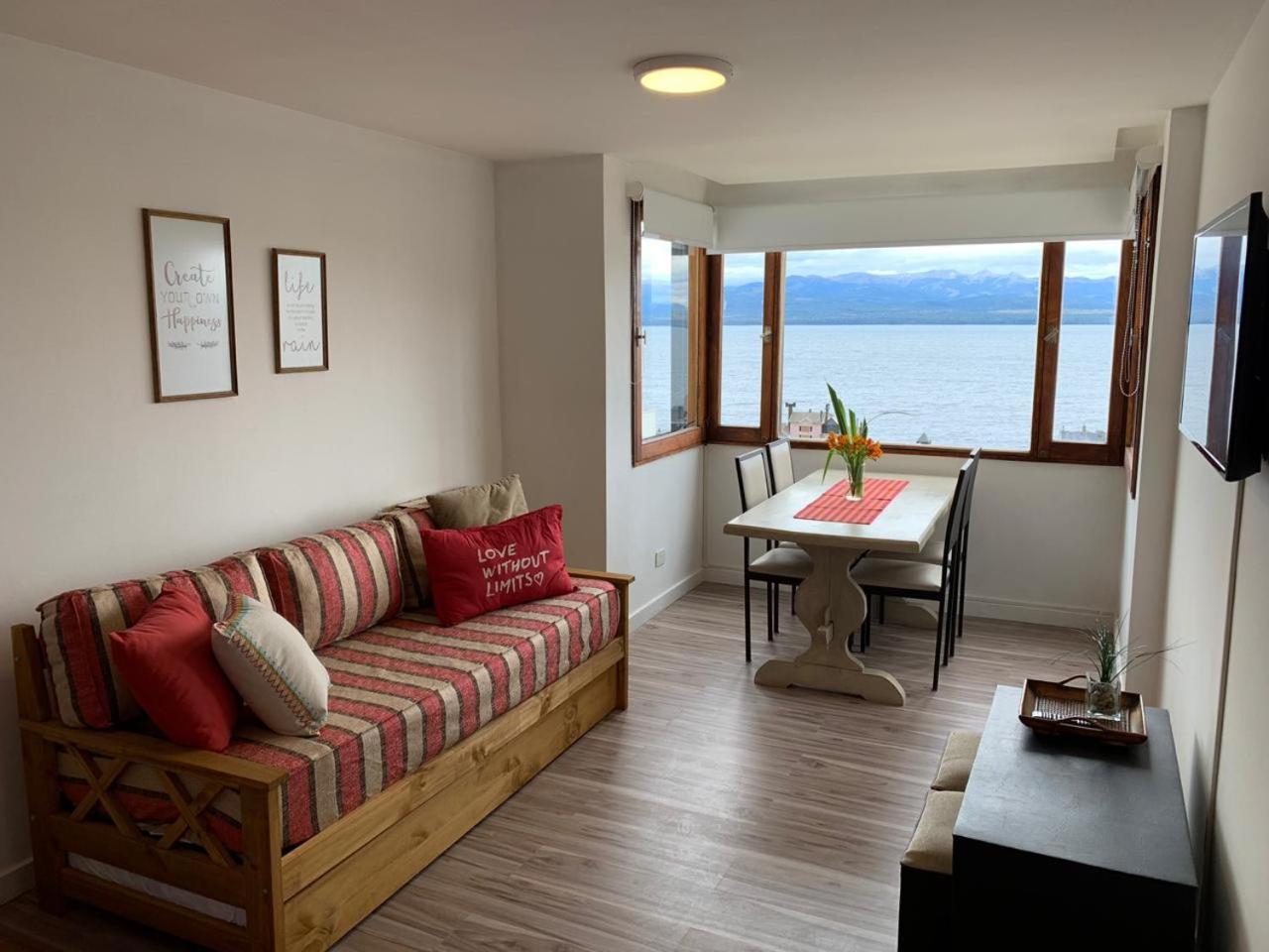 Vista Al Lago Nahuel Huapi サンカルロスデバリローチェ エクステリア 写真