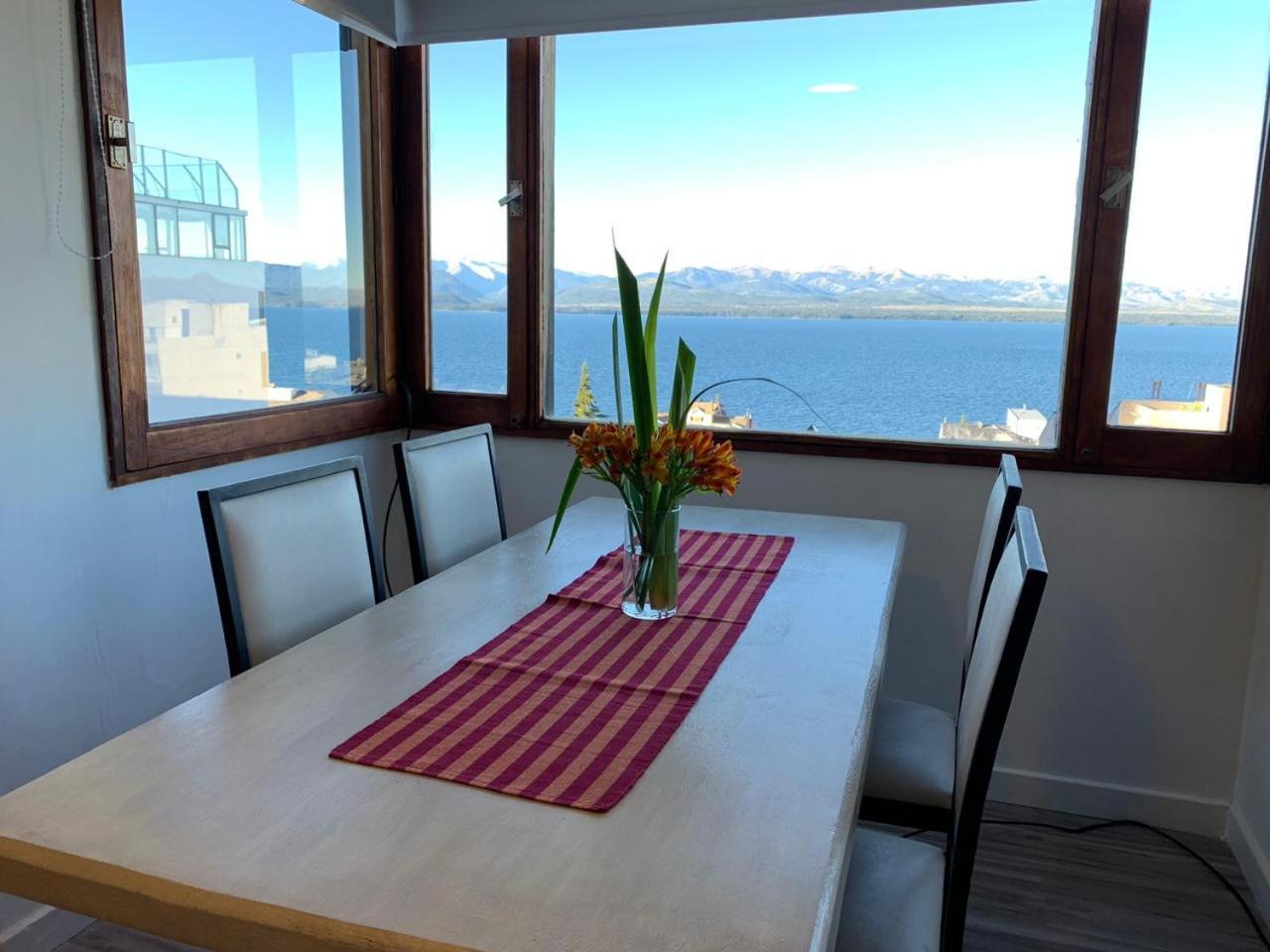 Vista Al Lago Nahuel Huapi サンカルロスデバリローチェ エクステリア 写真